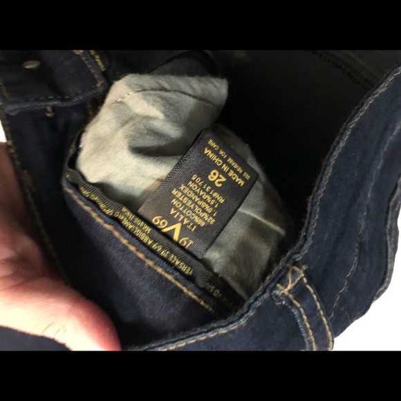 Versace 1969 - Picture 5 of 5